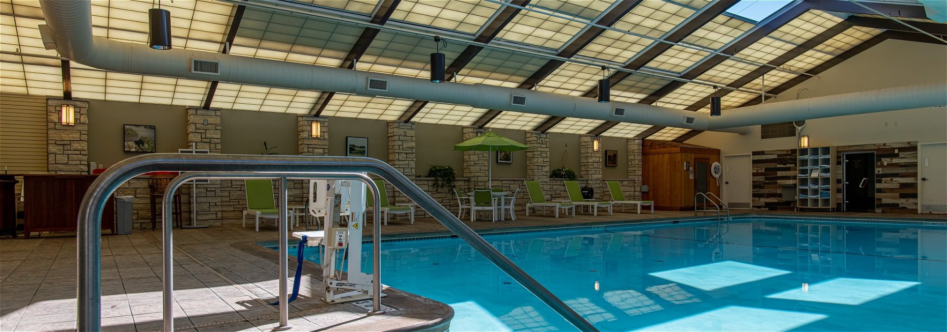 pool-eagle-ridge-golf-resort-spa-galena-il-hotel